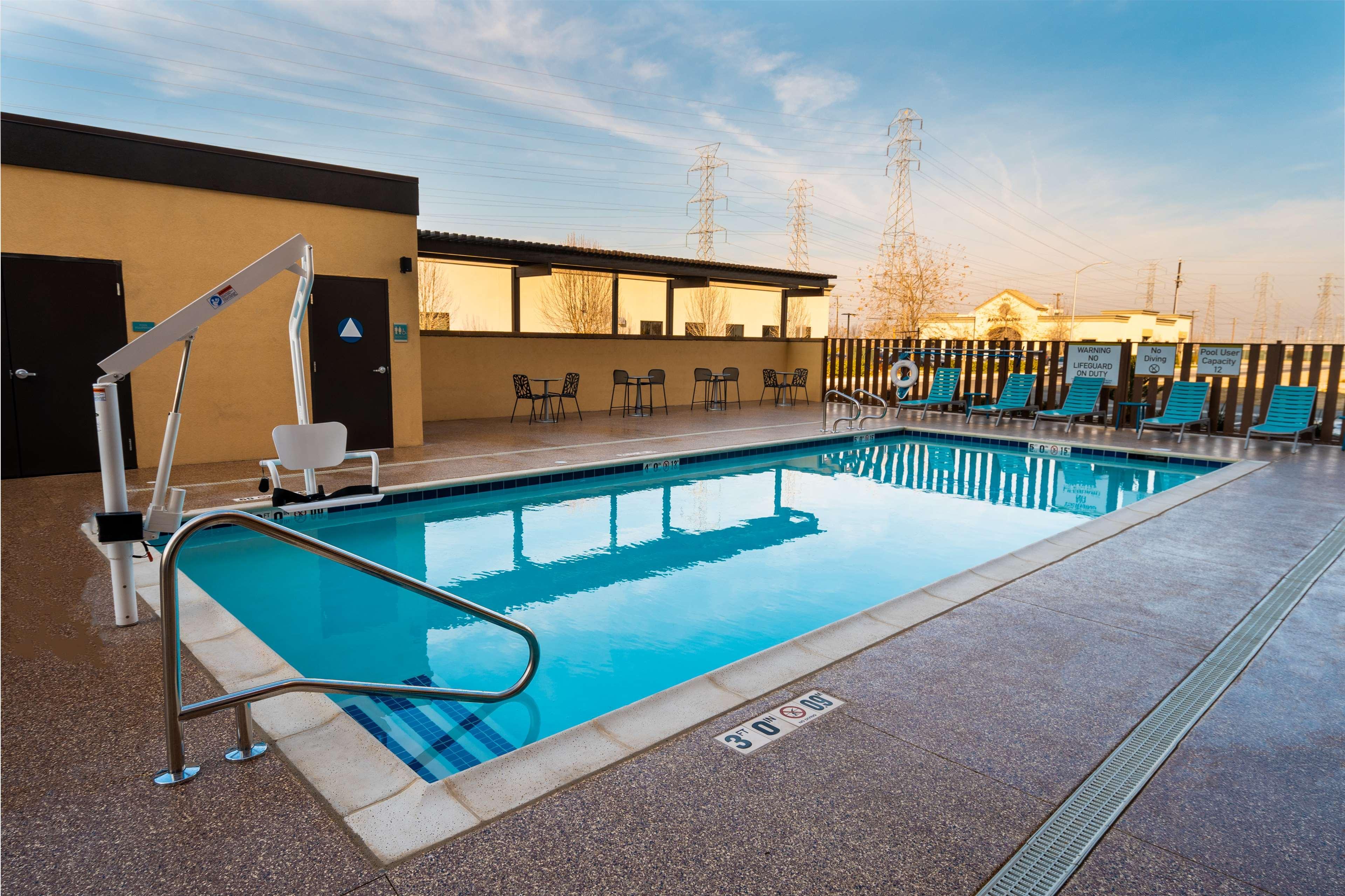Home2 Suites Bakersfield Esterno foto